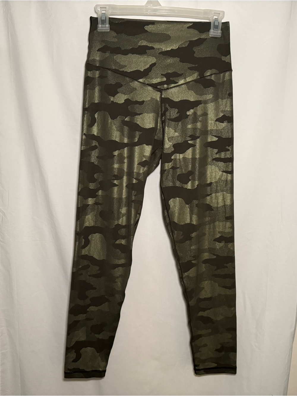OFFLINE by Aerie Real Me Shimmer Camo Leggings Size L High Rise 7/8